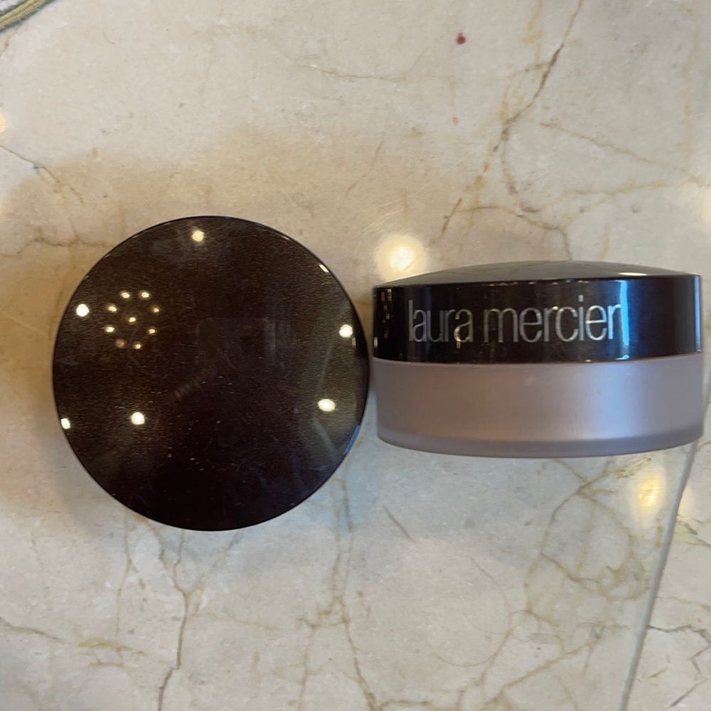 LOT of 2 LAURA MERCIER Mineral Powders